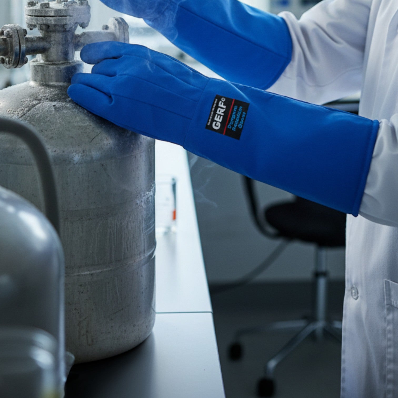 Double Waterproof Elbow-Length Cryogenic Gloves